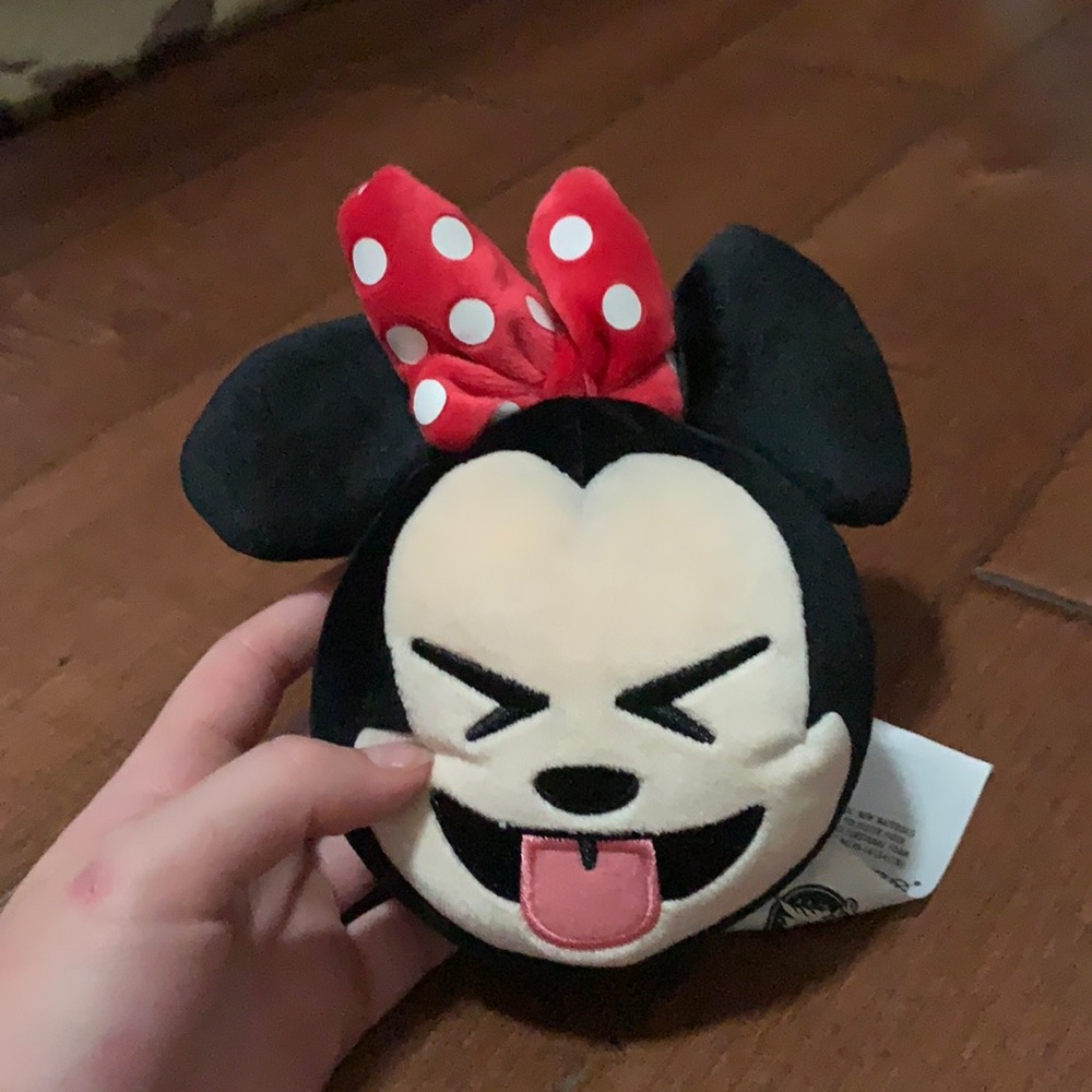 Disney emoji Minnie from Disney World